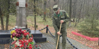 Почтить память летчика-героя жители Люберец приходят в лес возле деревни Лукьяновка - Regions.Ru