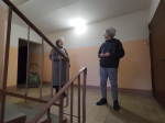 После жалобы на выездной администрации, в подъездах дома на ул. Урицкого стало чисто