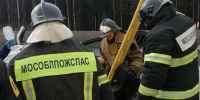 Спасатели помогли автомобилистке, пострадавшей в ДТП в Лукьяновке - Regions.Ru
