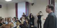 Учащиеся школы журналистики в Красково встретились с руководителями СМИ на Медианеделе - Regions.Ru