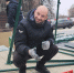 В Наташинском парке начали монтировать новогоднюю елку и заливать каток - Regions.Ru